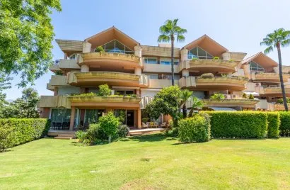 Apartment de 3 chambres à Nueva Andalucia, Spain No. 588