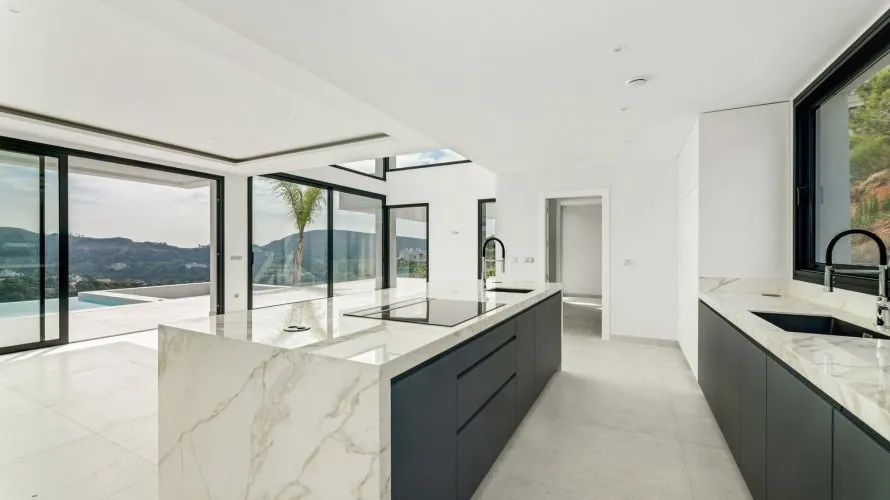 Villa de 5 chambres à Benahavis, Spain No. 269 № 10