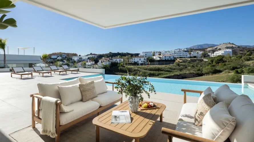Villa de 5 chambres à Estepona, Spain No. 333 № 11