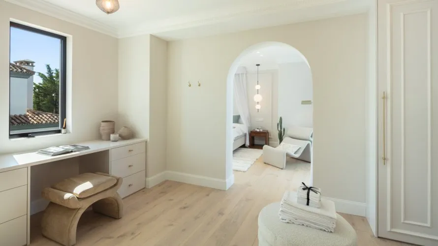 Villa de 5 chambres à Nueva Andalucia, Spain No. 286 № 15