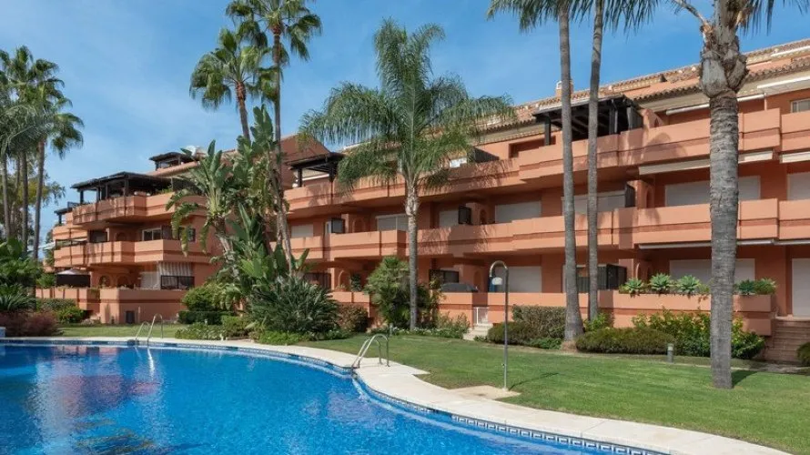 Apartment de 3 chambres à Marbella, Spain No. 246 № 10