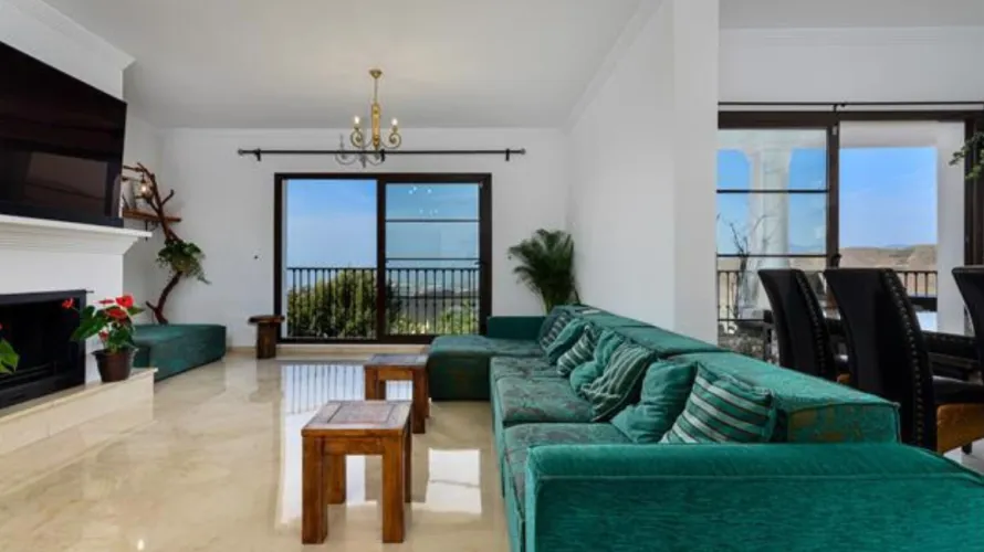 Villa de 6 chambres à Marbella, Spain No. 378 № 4