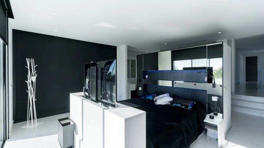 Villa de 4 chambres à Estepona, Spain No. 252 № 25
