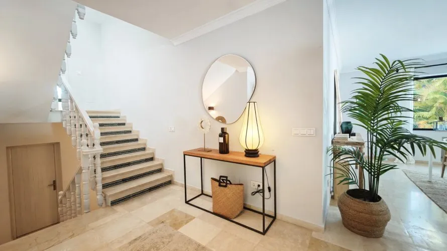 Villa de 4 chambres à Marbella, Spain No. 206 № 9