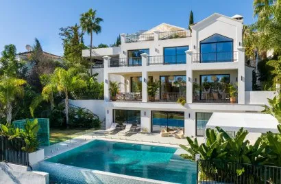 Villa de 5 chambres à Marbella, Spain No. 207