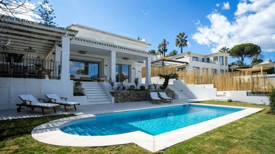 Villa de 5 chambres à Nueva Andalucia, Spain No. 348 № 13