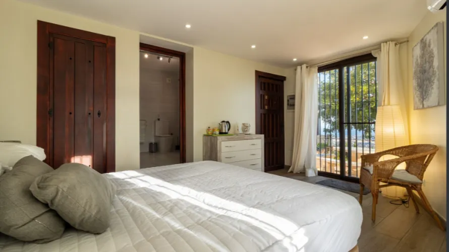 Villa de 4 chambres à Mijas Costa, Spain No. 572 № 15