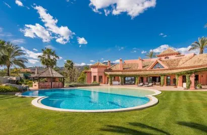 Villa de 8 chambres à Nueva Andalucia, Spain No. 390
