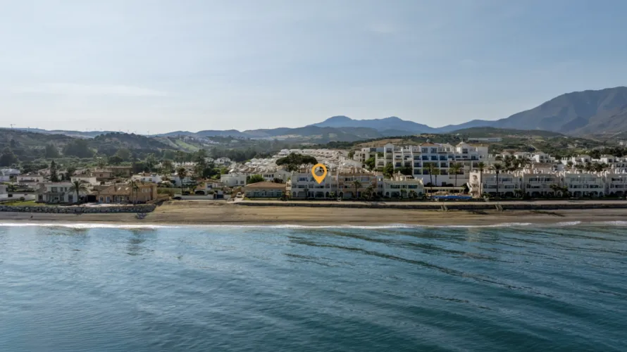 Apartment de 3 chambres à Estepona, Spain No. 600 № 1
