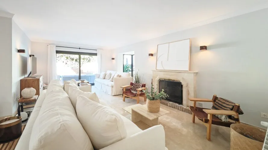 Villa de 4 chambres à Marbella, Spain No. 206 № 3
