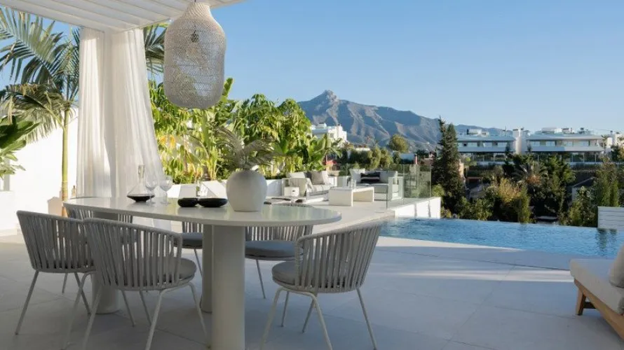 Villa de 5 chambres à Nueva Andalucia, Spain No. 352 № 22