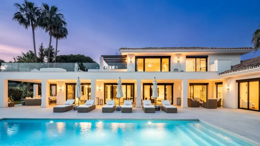 Villa de 5 chambres à Nueva Andalucia, Spain No. 402 № 3