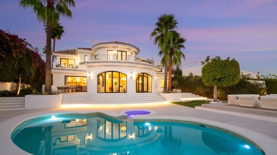 Villa de 5 chambres à Nueva Andalucia, Spain No. 286 № 7