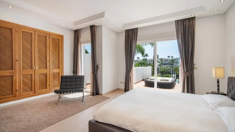 Townhouse de 3 chambres à Estepona, Spain No. 95 № 8