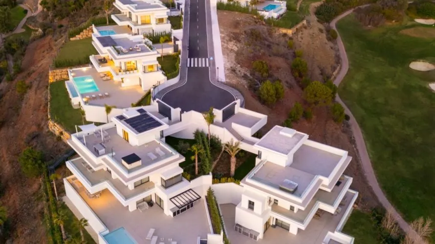Villa de 5 chambres à Estepona, Spain No. 333 № 28
