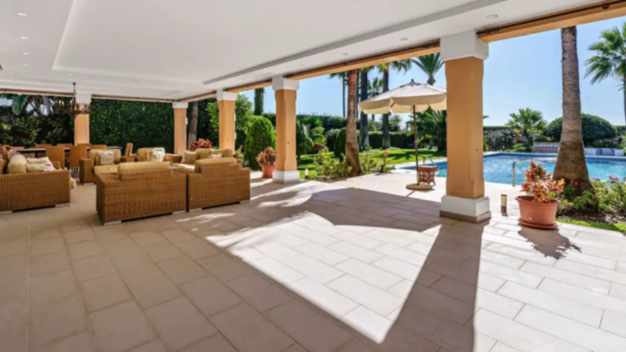 House de 9 chambres à Estepona, Spain No. 396 № 14