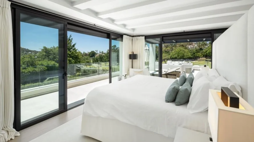 Villa de 5 chambres à Nueva Andalucia, Spain No. 402 № 16