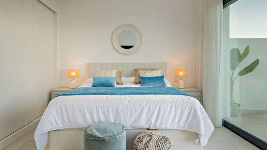 Villa de 3 chambres à Casares, Spain No. 309 № 12
