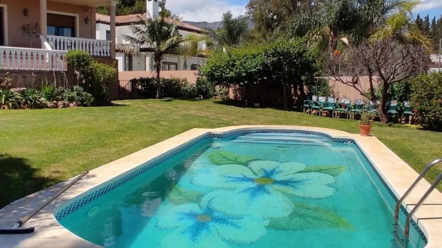 Villa de 4 chambres à Mijas Costa, Spain No. 342 № 18