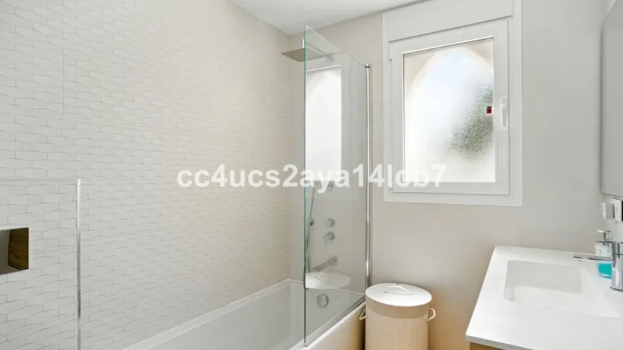 Townhouse de 3 chambres à Nueva Andalucia, Spain No. 558 № 25