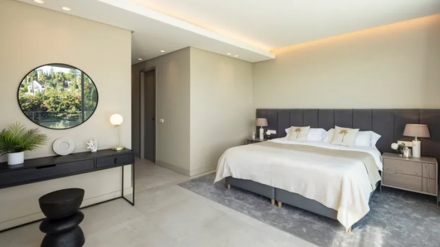 House de 5 chambres à Nueva Andalucia, Spain No. 330 № 9