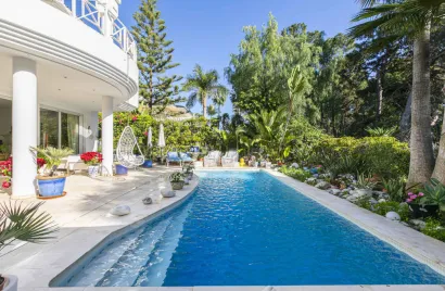 Villa de 4 chambres à Marbella, Spain No. 584