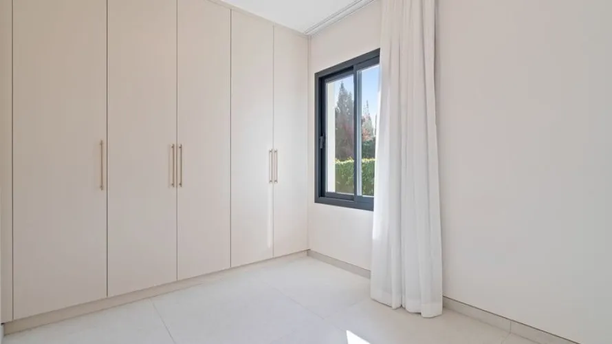 Villa de 4 chambres à Marbella, Spain No. 529 № 22