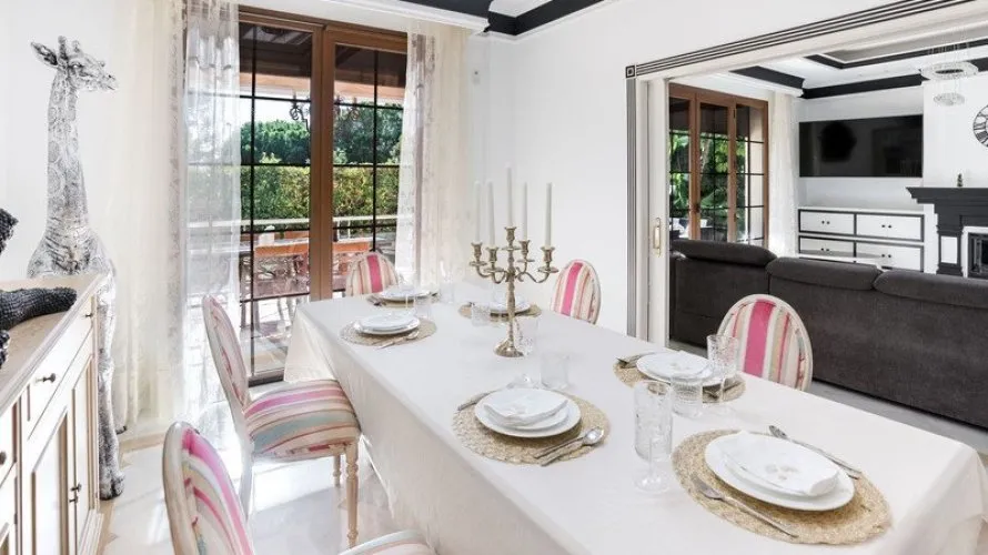 Villa de 5 chambres à Marbella, Spain No. 245 № 10