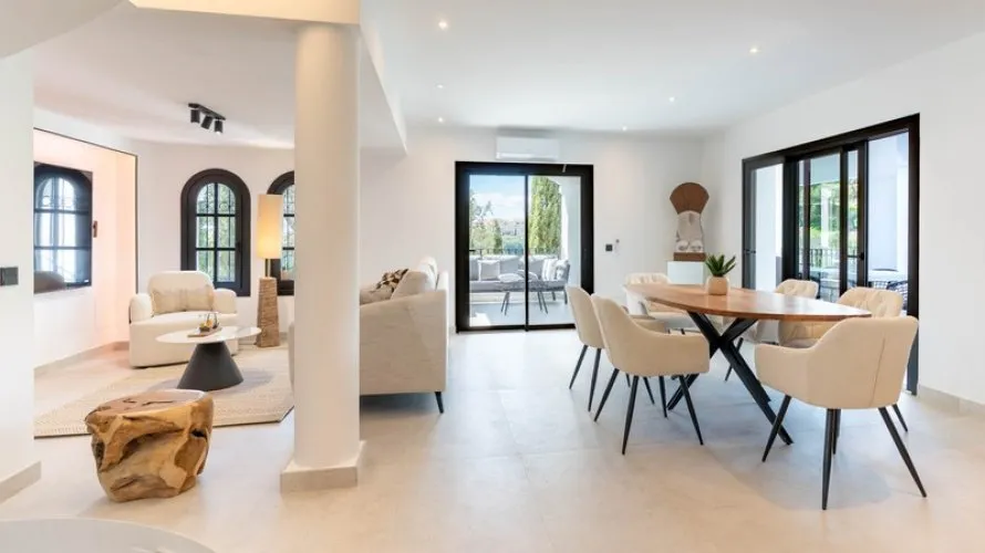 Villa de 6 chambres à Marbella, Spain No. 528 № 4