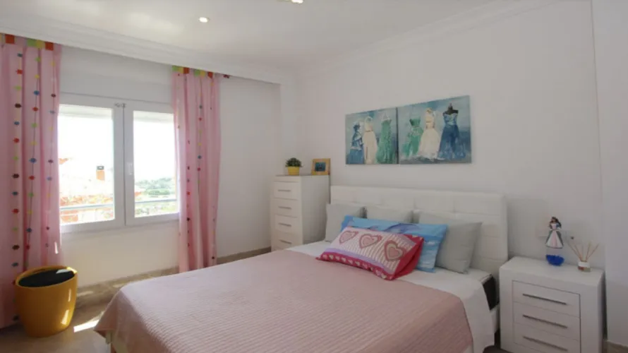 Villa de 6 chambres à Marbella, Spain No. 374 № 16