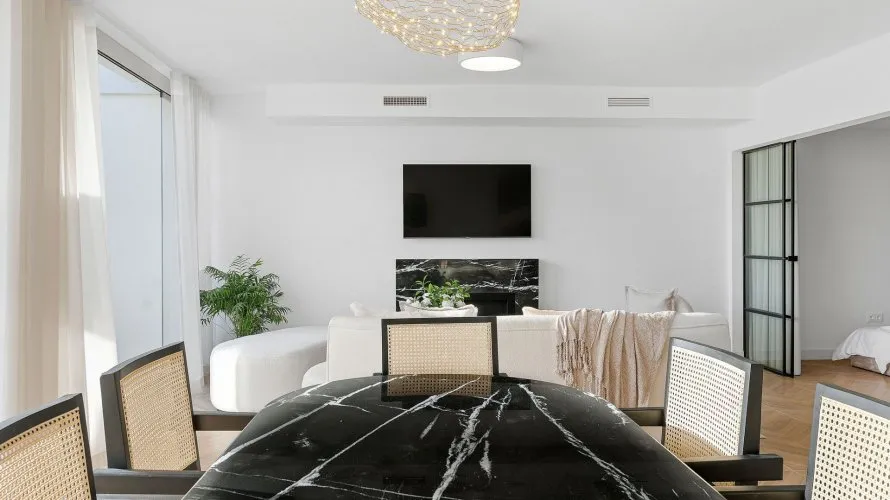 Apartment de 4 chambres à Marbella, Spain No. 325