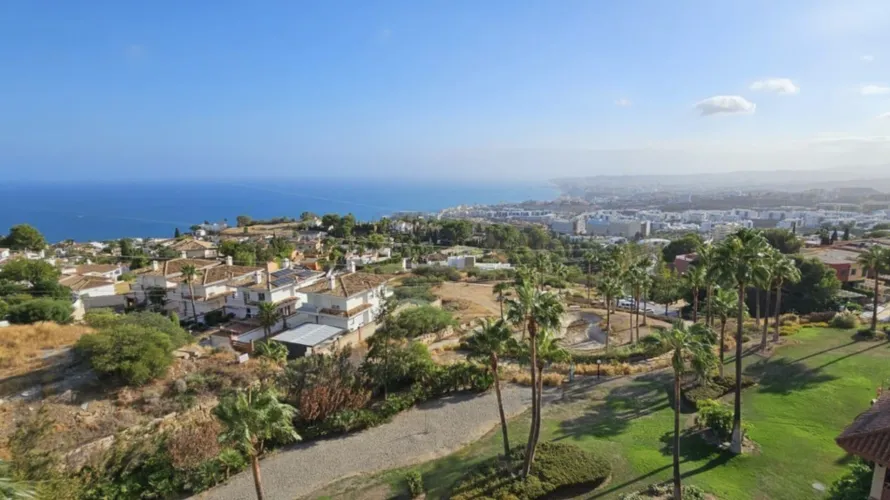 Duplex de 3 chambres à Benalmadena, Spain No. 550
