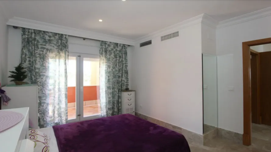 Villa de 6 chambres à Marbella, Spain No. 374 № 8