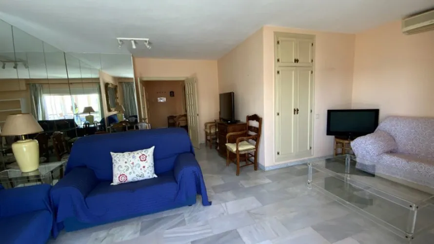 Apartment de 3 chambres à Marbella, Spain No. 336 № 1