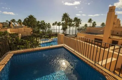 Penthouse de 1 chambre à Estepona, Spain No. 449