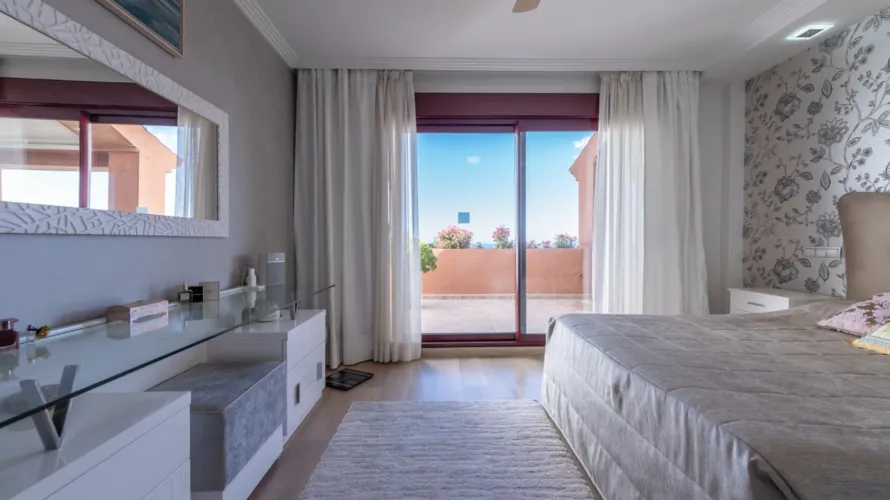 Townhouse de 3 chambres à Estepona, Spain No. 534 № 10