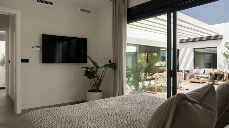 Villa de 4 chambres à Estepona, Spain No. 356 № 14
