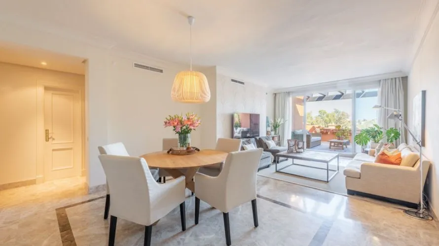 Apartment de 3 chambres à Nueva Andalucia, Spain No. 341 № 1