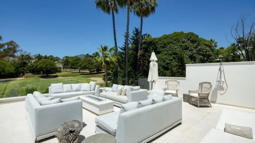 Villa de 5 chambres à Nueva Andalucia, Spain No. 402 № 4