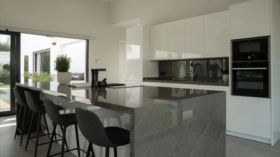 Villa de 4 chambres à Estepona, Spain No. 356 № 23