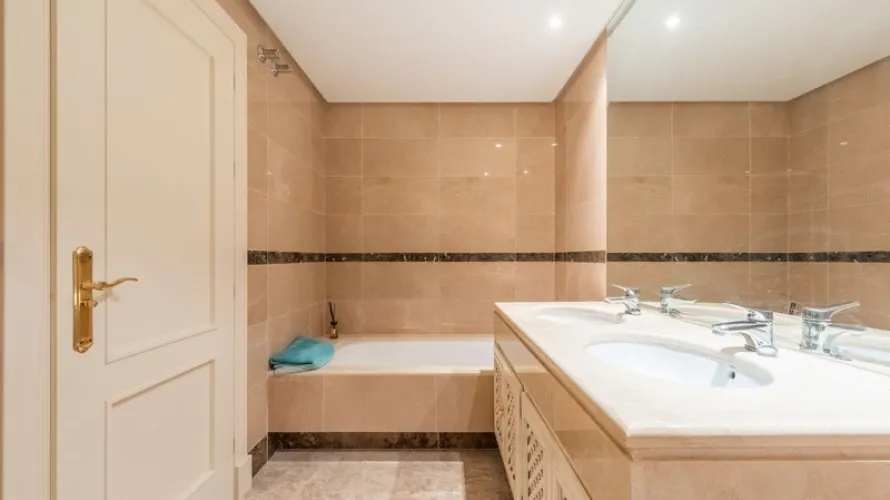 Apartment de 3 chambres à Nueva Andalucia, Spain No. 341 № 12