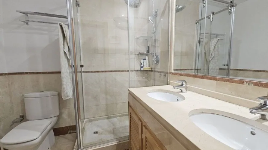 Apartment de 3 chambres à Marbella, Spain No. 606 № 12