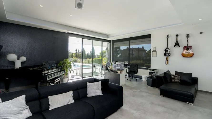 Villa de 4 chambres à Estepona, Spain No. 252 № 23