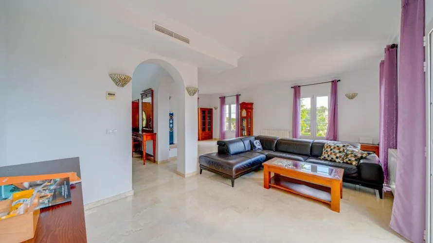 Villa de 4 chambres à Finestrat, Spain No. 966 № 7