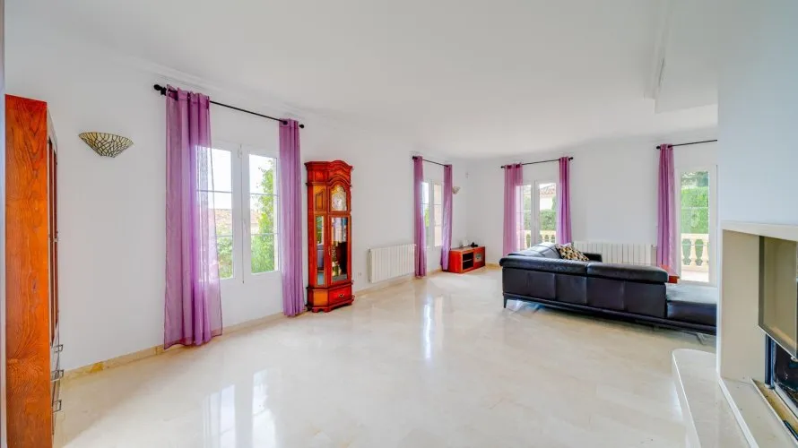 Villa de 4 chambres à Finestrat, Spain No. 966 № 1