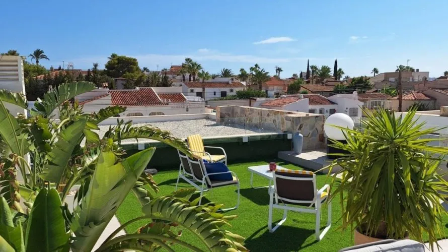 Villa de 106m² à Torrevieja, Spain No. 1467 № 7