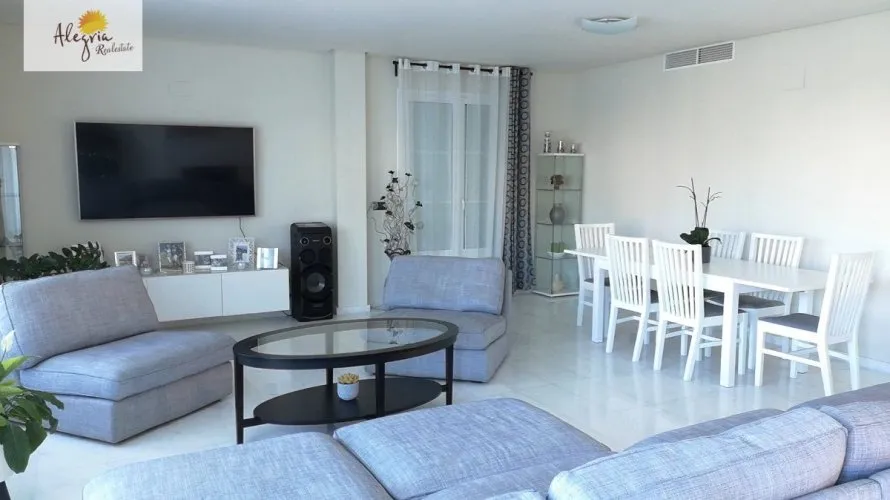 Villa de 4 chambres à Finestrat, Spain No. 983 № 9