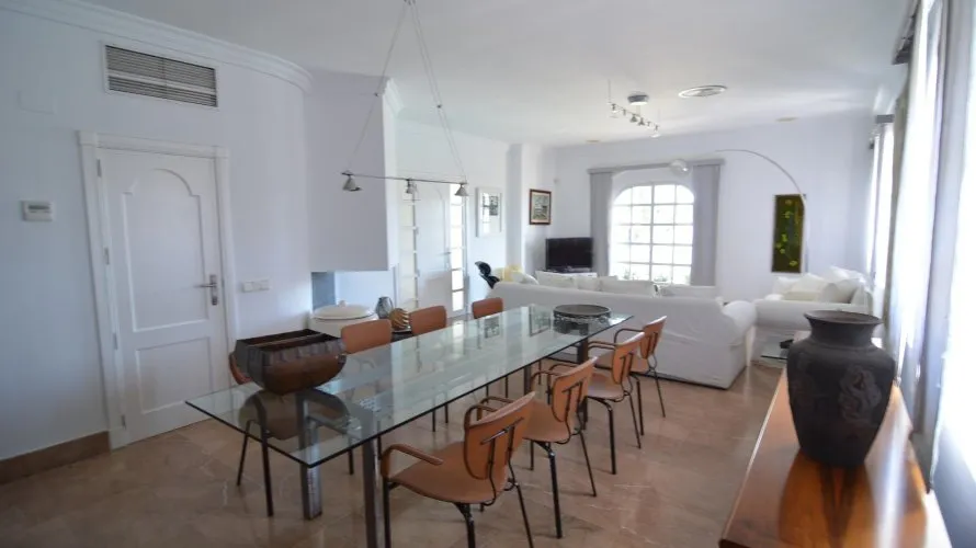 Villa de 4 chambres à Torrevieja, Espagne No. 931 № 14