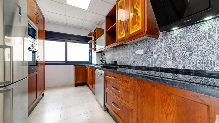 Villa de 4 chambres à Torrevieja, Spain No. 1120 № 11