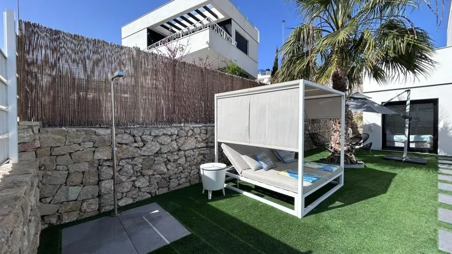 Villa de 3 chambres à Finestrat, Espagne No. 1405 № 14